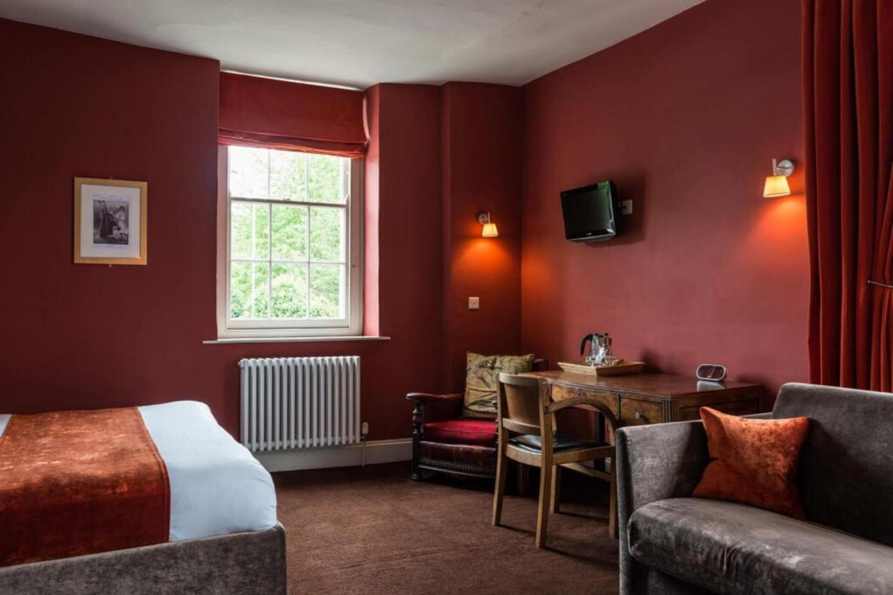 The Castle Inn Bradford-On-Avon Buitenkant foto