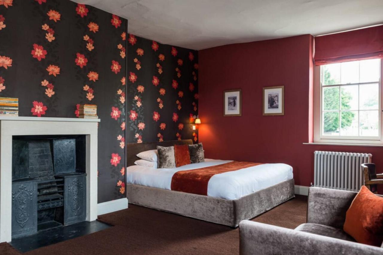 The Castle Inn Bradford-On-Avon Buitenkant foto