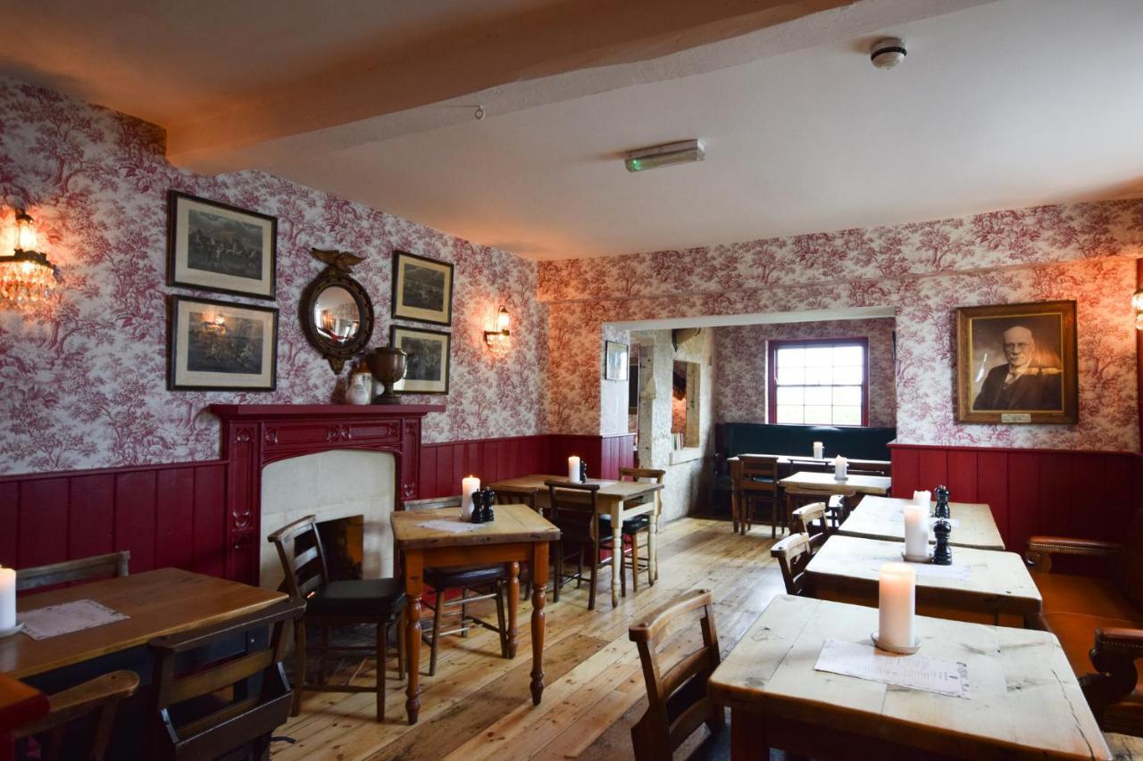 The Castle Inn Bradford-On-Avon Buitenkant foto