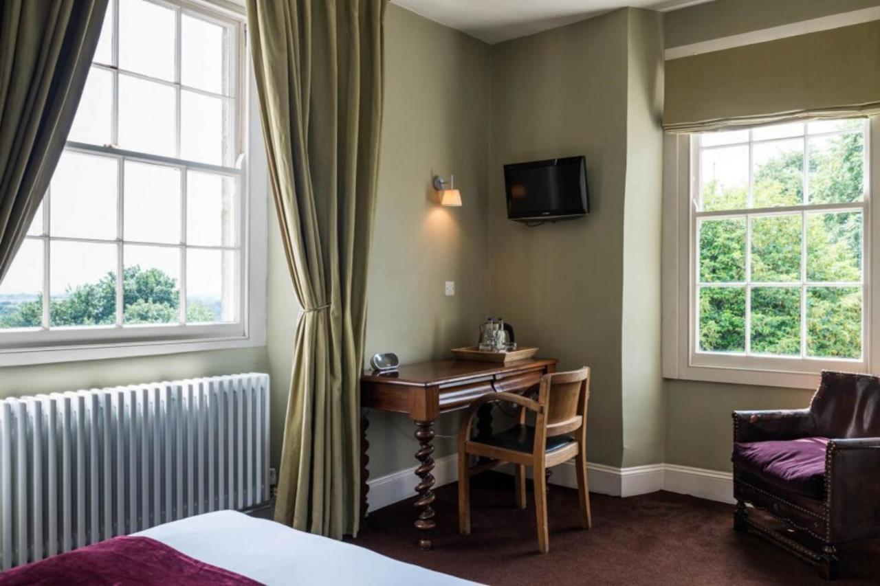 The Castle Inn Bradford-On-Avon Buitenkant foto