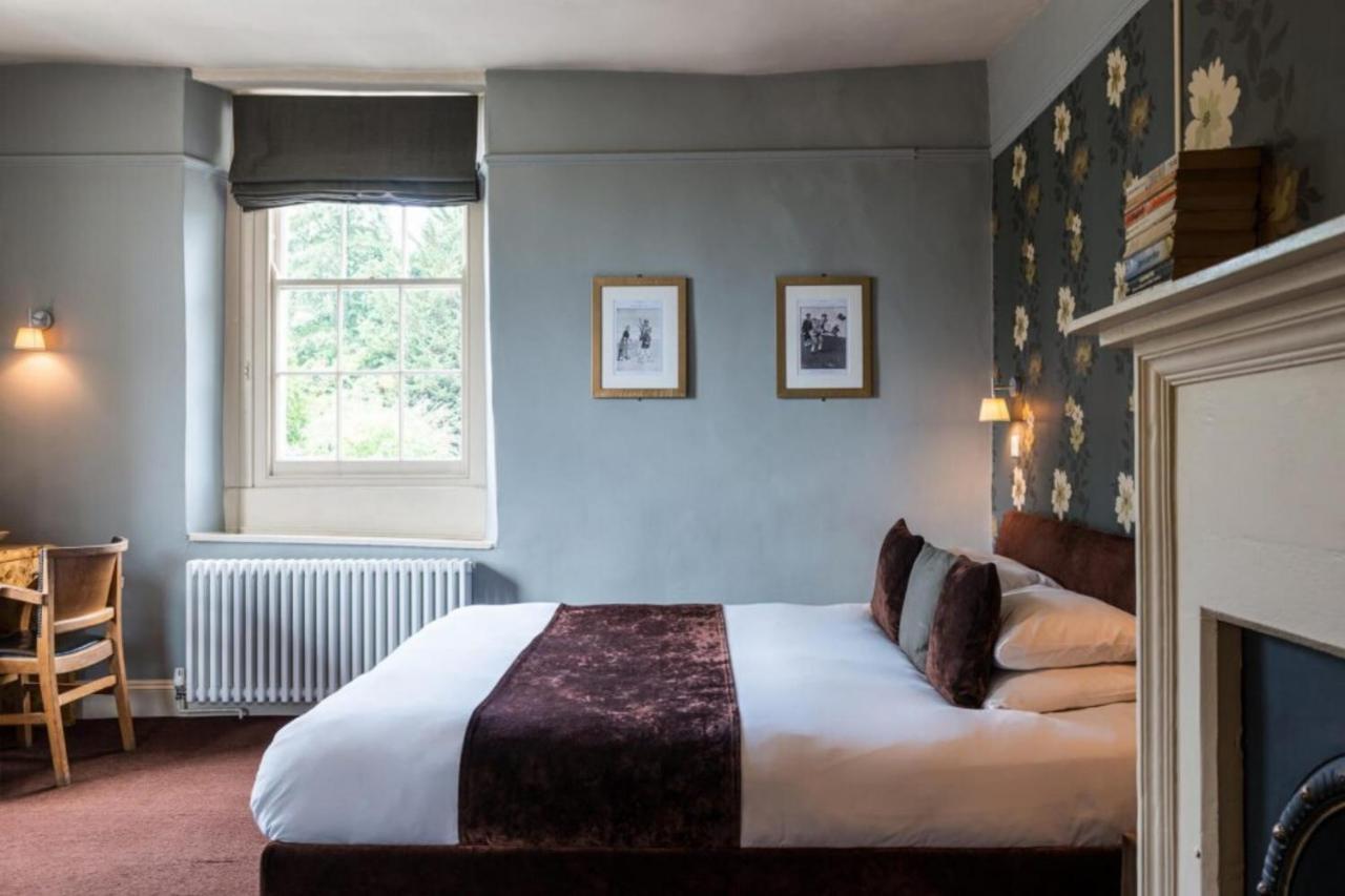 The Castle Inn Bradford-On-Avon Buitenkant foto